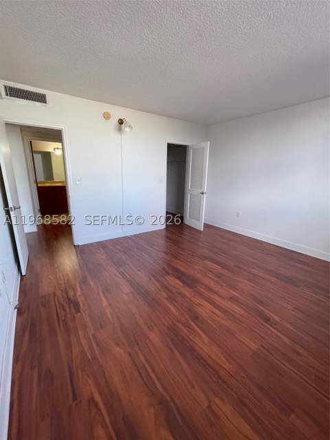 401 69 St 411, Miami Beach FL - photo 12 of 23