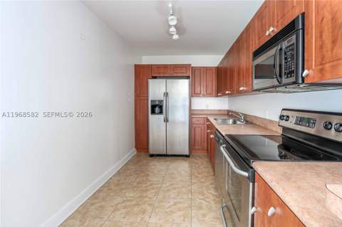 401 69 St 411, Miami Beach FL - photo 9 of 23
