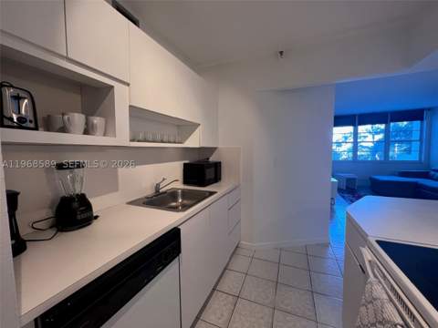100 Lincoln Rd 415, Miami Beach FL - photo 6 of 32