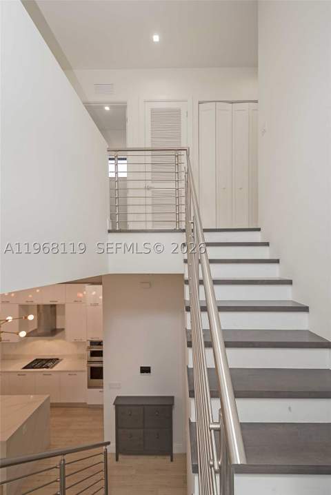 4454 NW 80th Ave, Doral FL - photo 15 of 55
