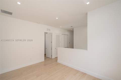 4454 NW 80th Ave, Doral FL - photo 24 of 55