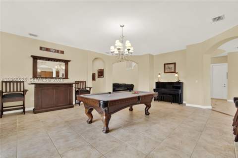7823 SW 195th Ter, Cutler Bay FL - photo 6 of 31