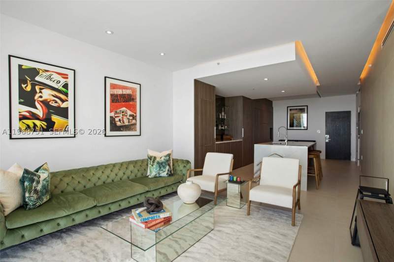 1 bedroom Condominium at 900 Biscayne Blvd 4307, 900 BISCAYNE BAY CONDO, Miami — photo 3