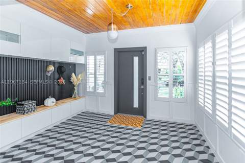 814 Monterey St, Coral Gables FL - photo 19 of 53