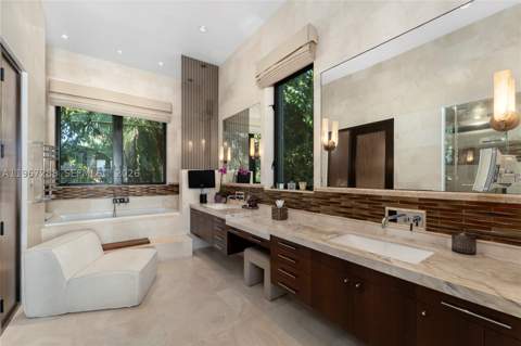 34 W Dilido Dr, Miami Beach FL - photo 11 of 52