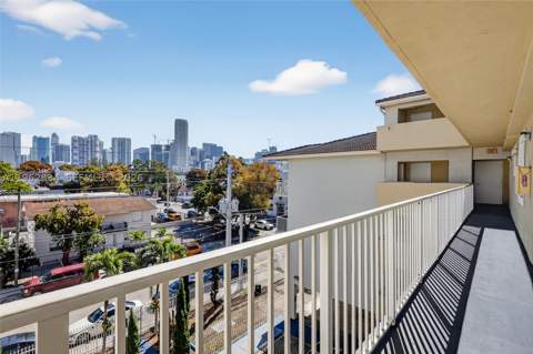 134 SW 7th Ave 404, Miami FL - photo 20 of 31