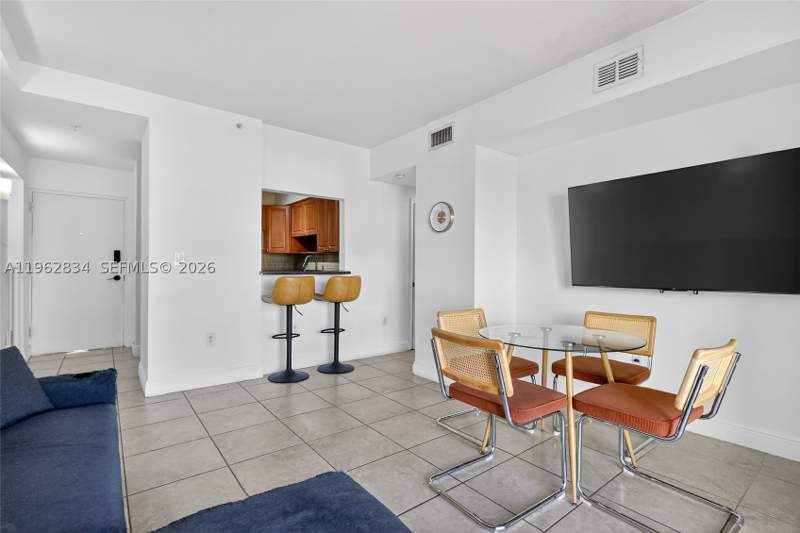 2 bedroom Condominium at 134 SW 7th Ave 404, River Breeze Condo, Miami — photo 5
