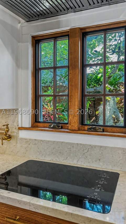 3233 Crystal Ct, Miami FL - photo 24 of 41