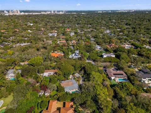 11220 SW 67th Ave, Pinecrest FL - photo 10 of 42