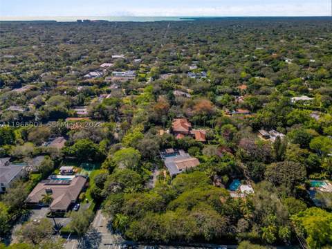 11220 SW 67th Ave, Pinecrest FL - photo 11 of 42