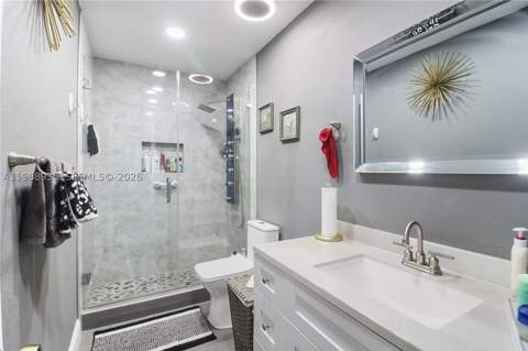 16323 SW 103rd Pl, Miami FL - photo 15 of 42