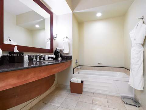 18001 Collins Ave 1417, Sunny Isles Beach FL - photo 7 of 21