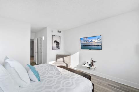 19380 Collins Avenue 523, Sunny Isles Beach FL - photo 20 of 32