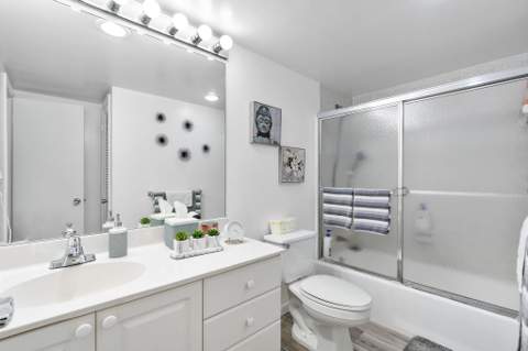 19380 Collins Avenue 523, Sunny Isles Beach FL - photo 24 of 32