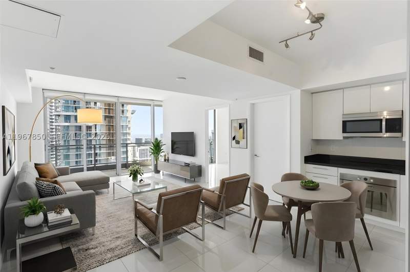 2 bedroom Condominium at 92 SW 3rd St 3804, Mint Condo, Miami — photo 3