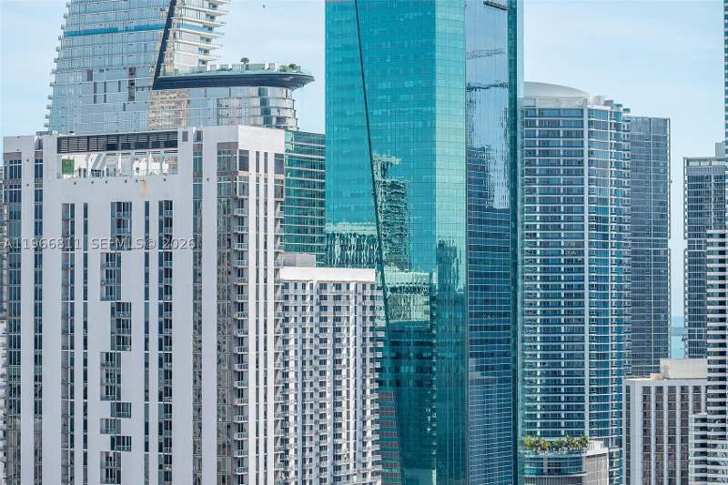1 bedroom Condominium at 225 N Miami Ave 3307, Miami North, Miami — photo 4