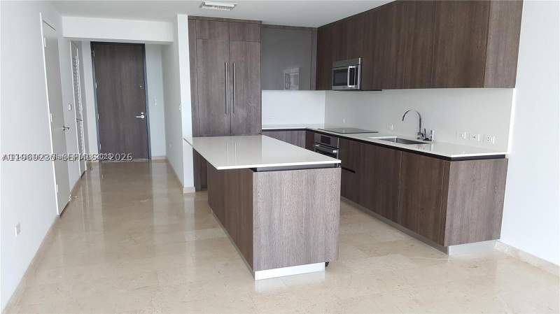 1 bedroom Condominium at 68 SE 6th St 3305, Reach Condo, Miami — photo 4