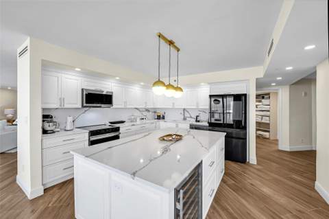 19667 Turnberry Way 20gr, Miami FL - photo 15 of 46