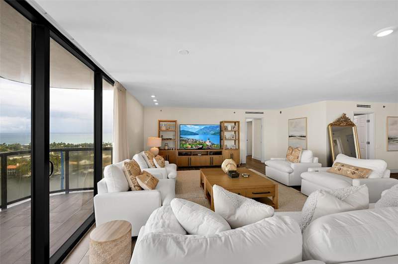4 bedroom Condominium at 19667 Turnberry Way 20gr, Turnberry Isles, Miami — photo 4