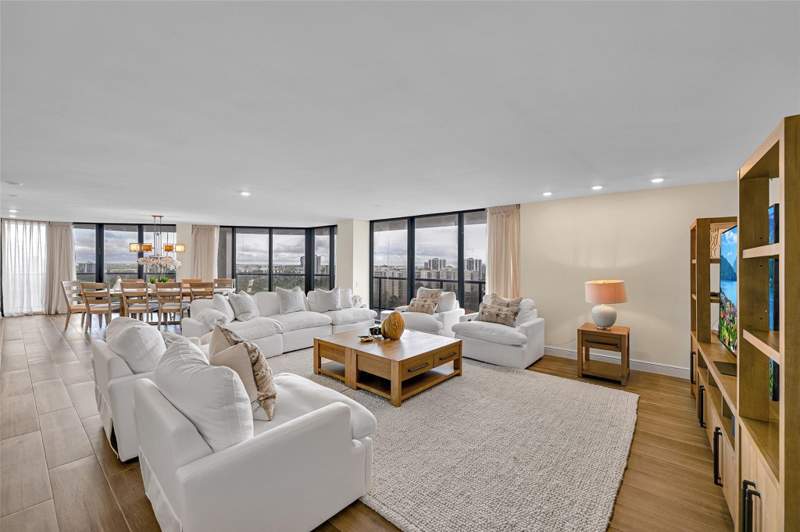 4 bedroom Condominium at 19667 Turnberry Way 20gr, Turnberry Isles, Miami — photo 5