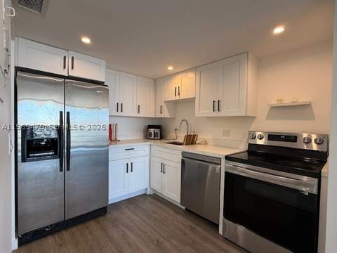 13499 Biscayne Blvd 902, North Miami FL - photo 10 of 22