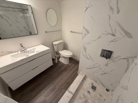 13499 Biscayne Blvd 902, North Miami FL - photo 16 of 22