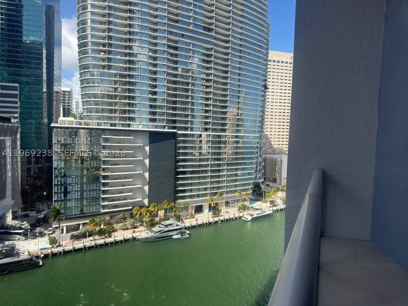 1 bedroom Condominium at 465 Brickell 1504, Iconbrickell Condo No 1, Miami — photo 3