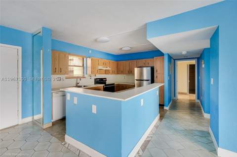 471 Ives Dairy Rd 402-3, Miami FL - photo 12 of 15