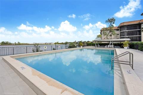 471 Ives Dairy Rd 402-3, Miami FL - photo 13 of 15