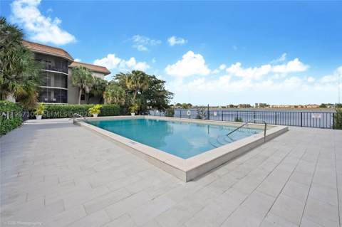 471 Ives Dairy Rd 402-3, Miami FL - photo 14 of 15
