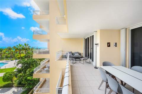 799 Crandon Blvd 605, Key Biscayne FL - photo 12 of 77