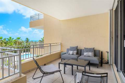 799 Crandon Blvd 605, Key Biscayne FL - photo 9 of 77