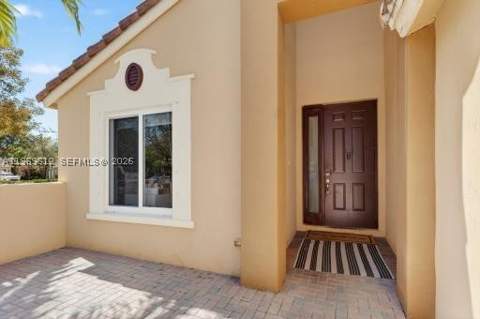 426 NE 20th Ave, Homestead FL - photo 7 of 64