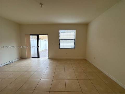 9374 W 32nd Ln, Hialeah FL - photo 12 of 48