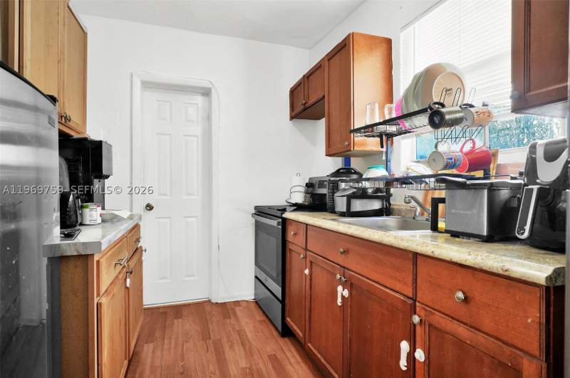 4 bedroom SingleFamilyResidence at 2104 NW 1St Ter, Superior Park, Miami — photo 4