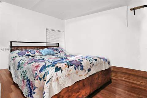 2104 NW 1St Ter, Miami FL - photo 8 of 14