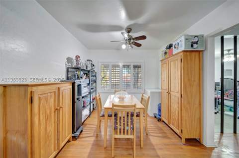 890 NE 138th St, North Miami FL - photo 9 of 47