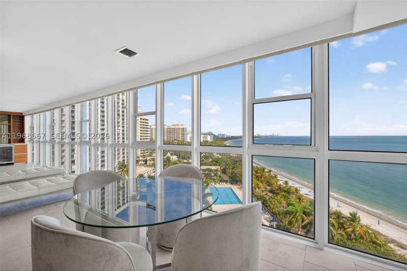 3 bedroom Condominium at 600 Grapetree Dr 11BN, Mar-Azul Condo, Key Biscayne — photo 3