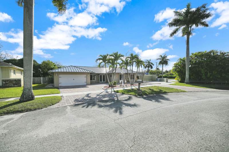 3 bedroom SingleFamilyResidence at 10321 SW 116th Avenue, Glen Cove Sec 3, Miami — photo 2