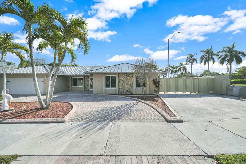 3 bedroom SingleFamilyResidence at 10321 SW 116th Avenue, Glen Cove Sec 3, Miami — photo 4