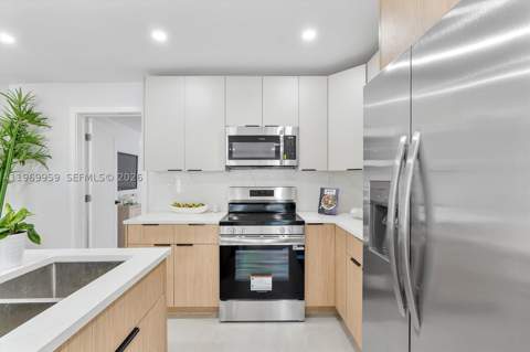 560 NE 110th Ter, Miami FL - photo 12 of 49