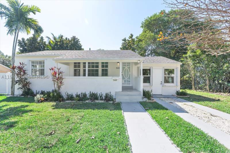 3 bedroom SingleFamilyResidence at 560 NE 110th Ter, Howmar Park 1st Addn, Miami — photo 2