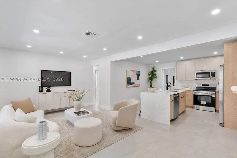 3 bedroom SingleFamilyResidence at 560 NE 110th Ter, Howmar Park 1st Addn, Miami — photo 5