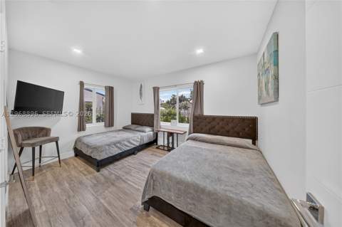 231 NW 44th St, Miami FL - photo 16 of 39