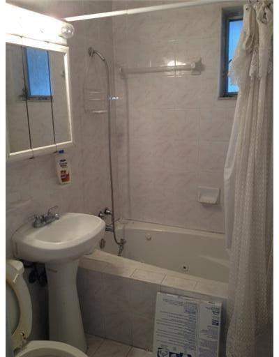 1351 NE 159th Street, North Miami Beach FL - photo 6 of 7