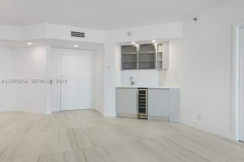 3000 Island Blvd 2504, Aventura FL - photo 12 of 38
