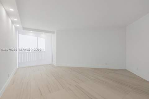 3000 Island Blvd 2504, Aventura FL - photo 23 of 38
