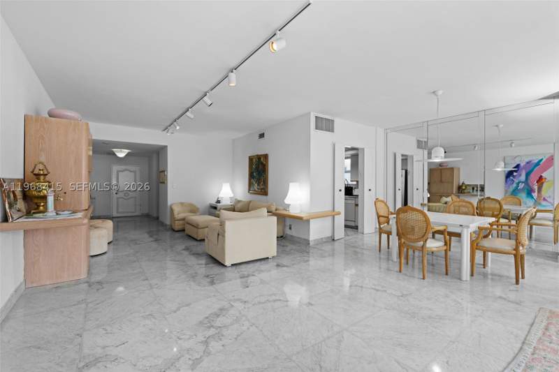 2 bedroom Condominium at 4925 Collins Ave 1A, The Executive Condo, Miami Beach — photo 5