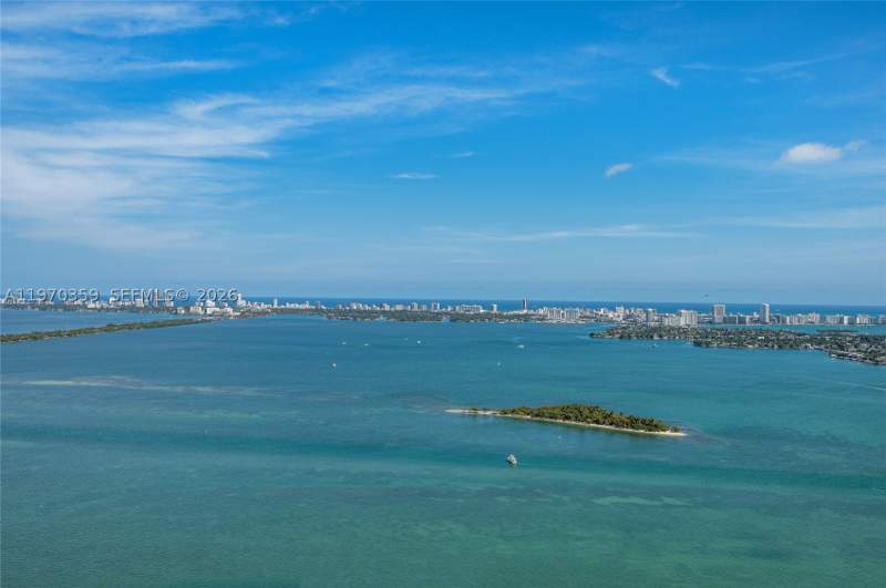 2 bedroom Condominium at 700 NE 24th Street 4306 S, Aria Reserve Miami, Miami — photo 2