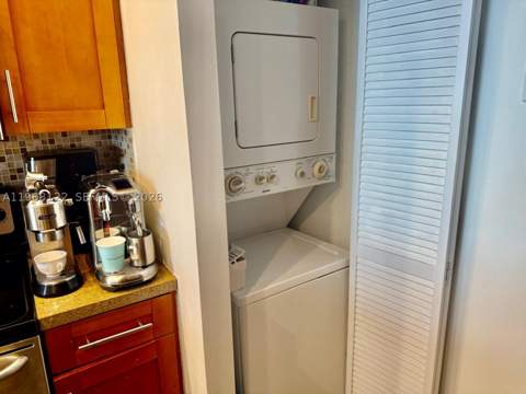 600 NE 36th St 820, Miami FL - photo 11 of 15